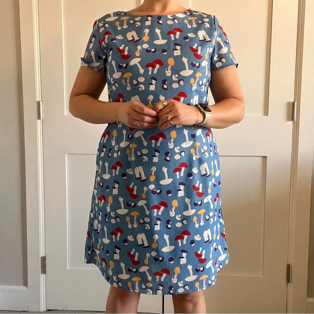 Sm wardrobe Blue Mushroom Print Midi Dress Size Large - Picture 3 of 9
